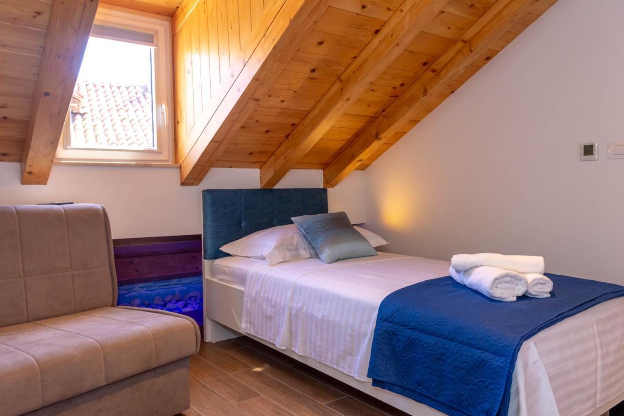 Luxury Rooms Rustic Chic Split Bagian luar foto